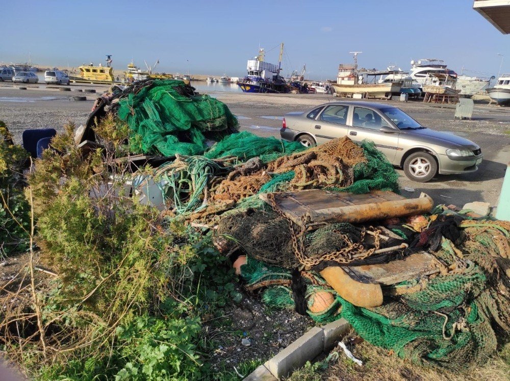 İ̇zmir’de Yasa Dışı Trol Avcılığına Geçit Yok
