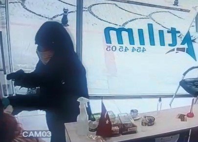 Silahla Döviz Bürosunu Soymaya Çalışan Şahıs Tutuklandı