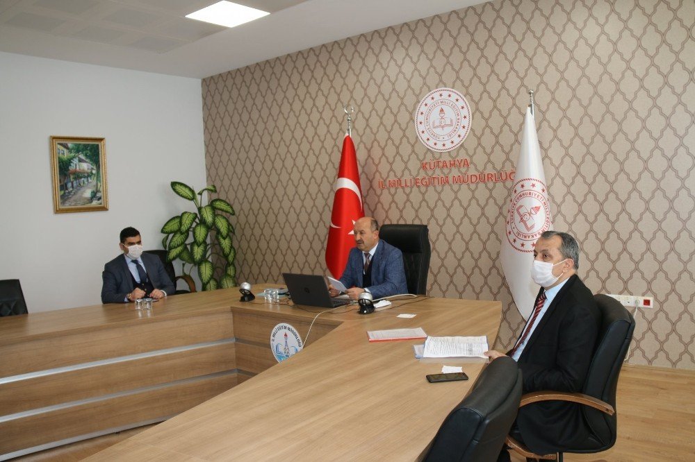 Kütahya’da İ̇lçe Millî Eğitim Müdürleri Toplantısı Yapıldı