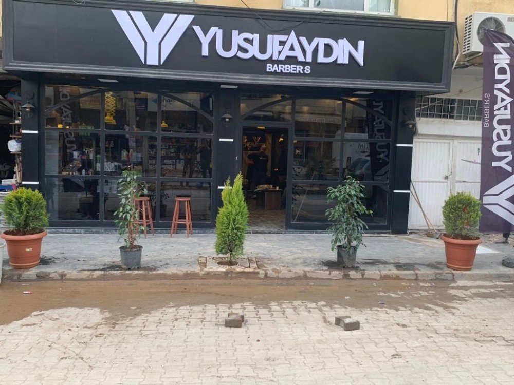 Kızıltepe’de Ödüllü Kuaförden Örnek Davranış