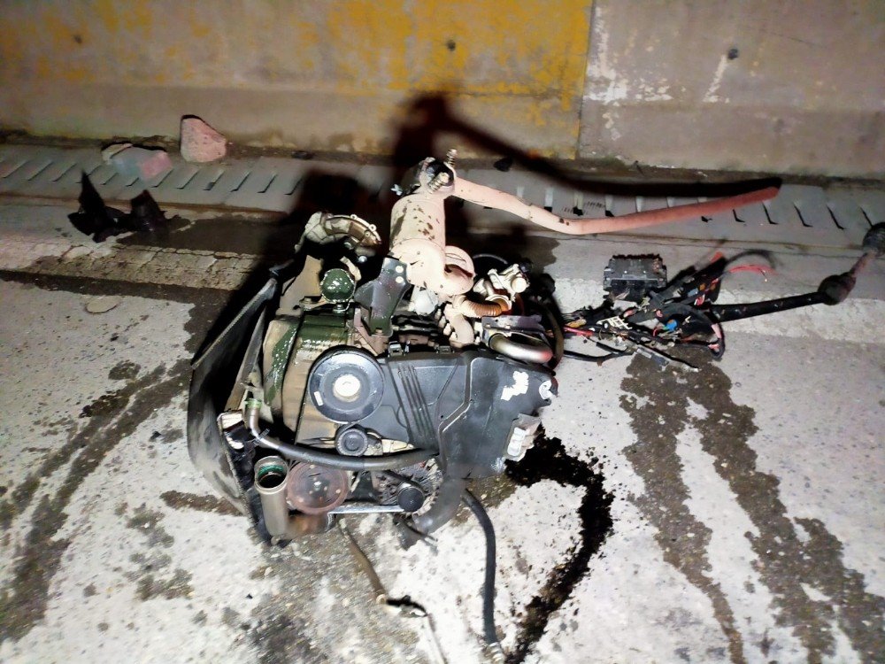 Pendik’te Otomobil Takla Attı: 1’i Ağır 5 Yaralı
