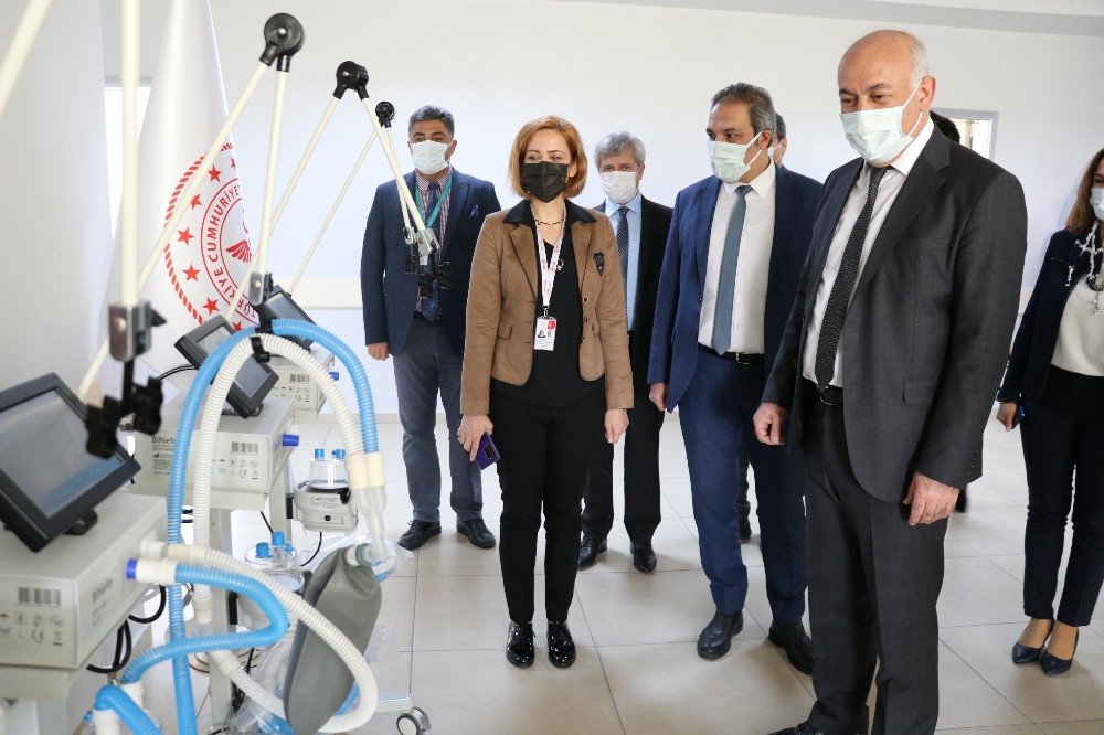 Söke Belediyesi’nden Devlet Hastanesi’ne 4 Solunum Cihazı