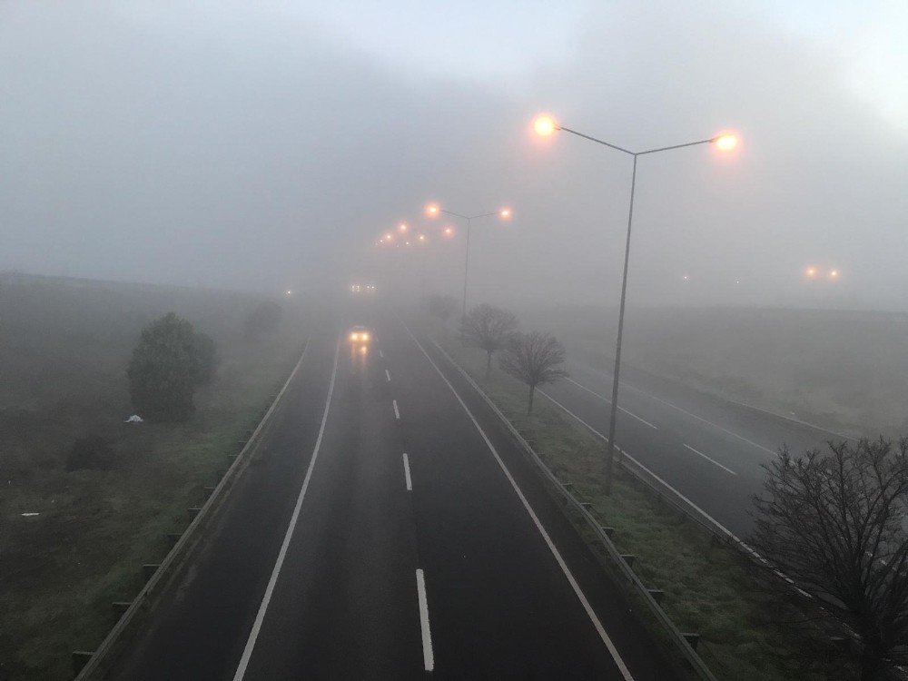 Tekirdağ’da Yoğun Sis: Göz Gözü Görmüyor