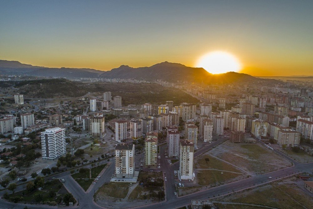 Melikgazi’nin Nüfusu 44 İlden Daha Fazla Çıktı