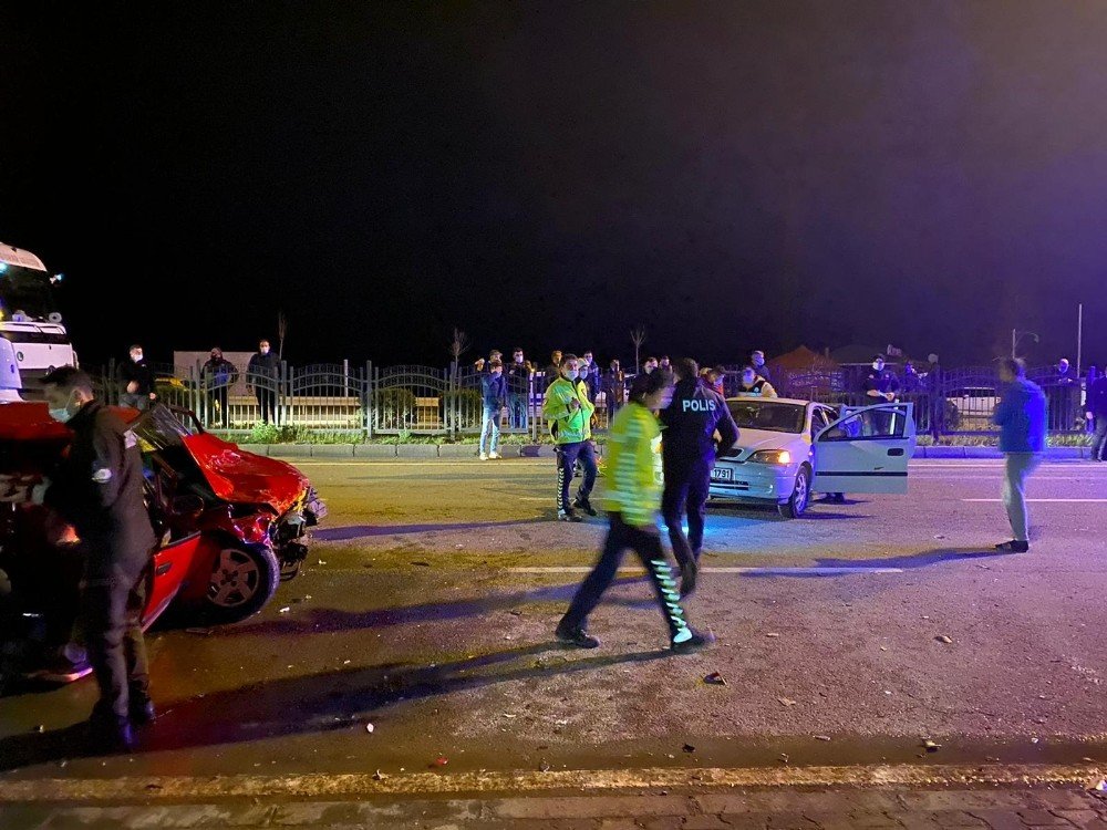 Karadeniz Sahil Yolunda Kaza: 1 Ölü, 4 Yaralı