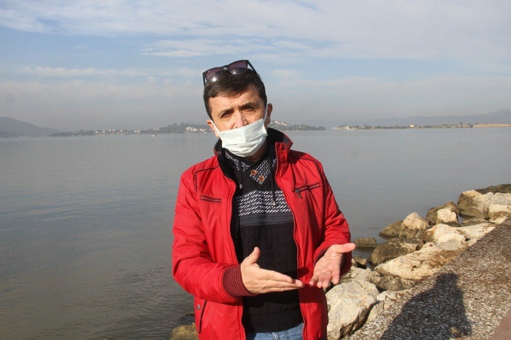 Evrakları Bilerek Geç Getirdiğini İddia Ettiği Ağabeyinden Davacı Oldu