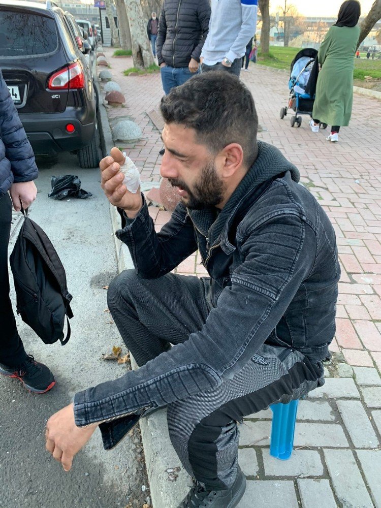 İ̇bb Zabıta Ekipleri Seyyar Satıcıyı Darp Etti