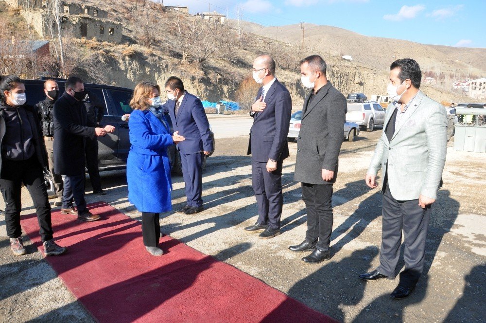 Bakan Yardımcısı Yavuz, Yüksekova’da İncelemelerde Bulundu