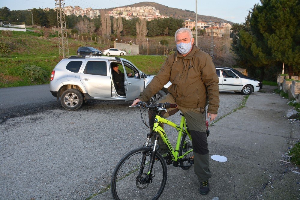 Pandemide Toplu Taşımayı Kullanmak İstemeyen Öğretmen Bisikletine Motor Taktı