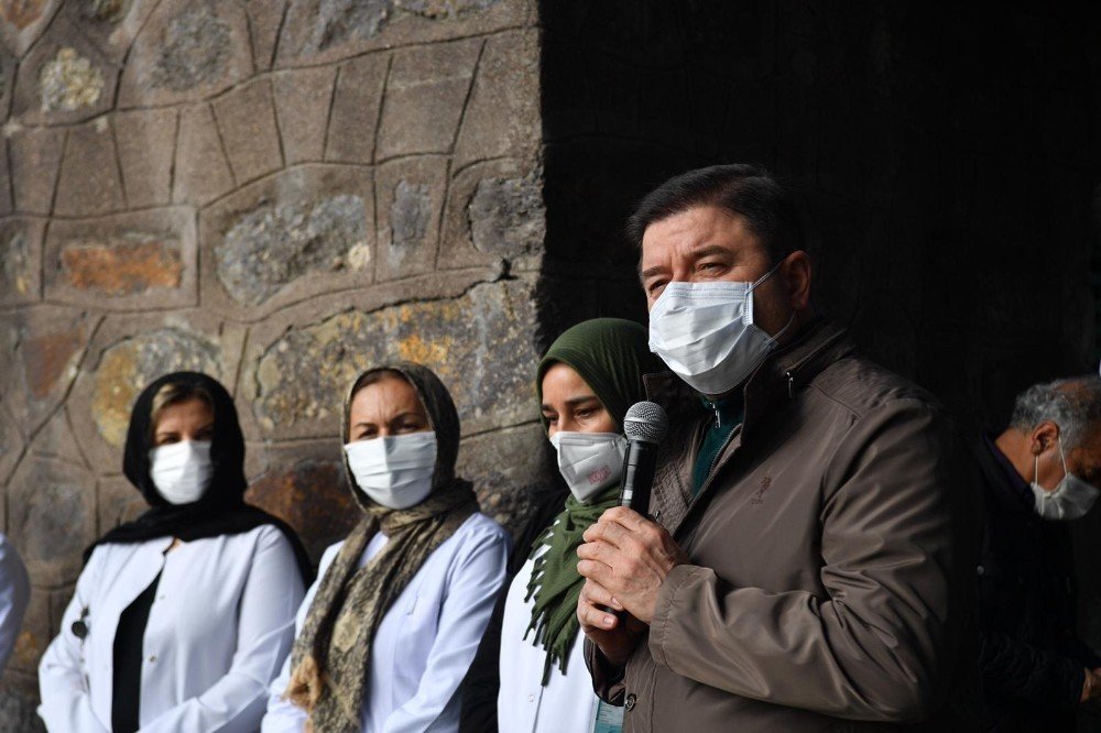 Süreyya Paşa Kabri Başında Dualarla Anıldı