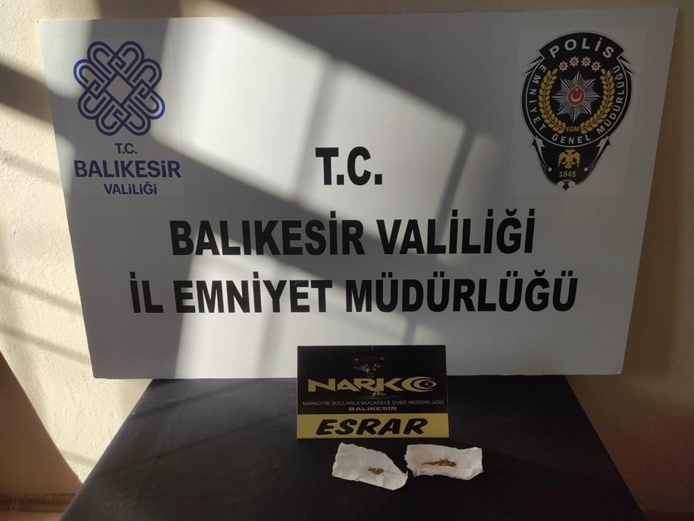 Balıkesir’de Polisten 15 Şahsa Uyuşturucu Operasyonu