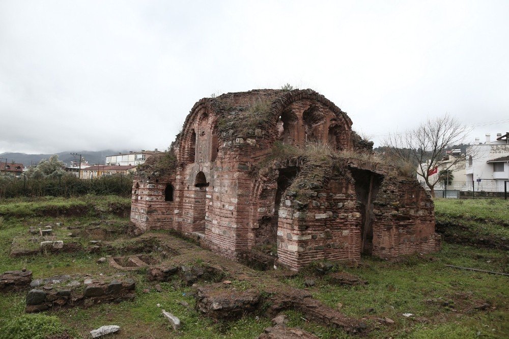 Aziz Aberkios Adına Yapılan Kilise Turizme Açılmayı Bekliyor