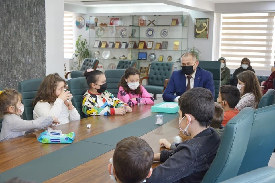 Başkan Aykurt Çevreye Duyarlı Çocukları Ağırladı