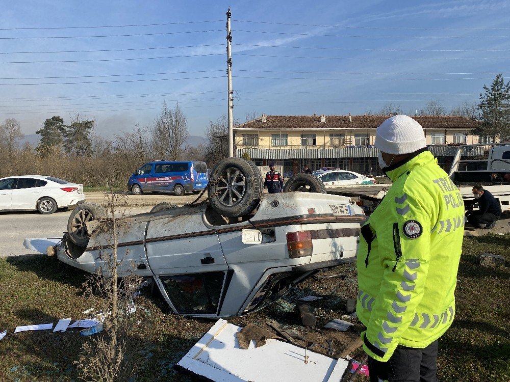 Balık Tutmaya Giden Sürücünün Aracı Takla Attı: 2 Yaralı