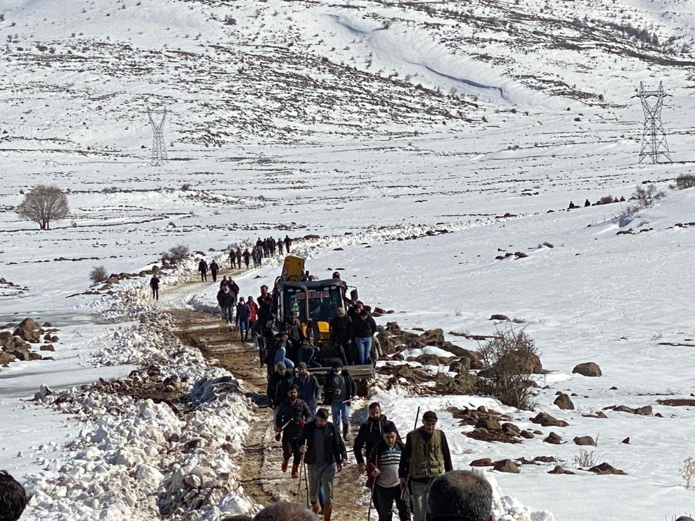 Kayıp Şahsın 23 Gün Sonra Cansız Bedeni Kar Altında Bulundu