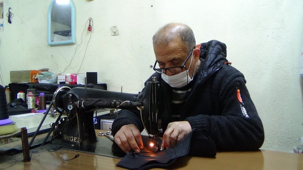 Burdur’un Son Ayakkabı Sayacısı: “eskiden Çekiç Sesleri Eksik Olmazdı Burada”