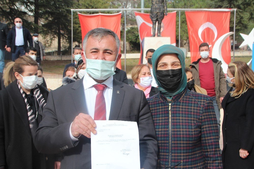 Ak Parti Bilecik İ̇l Başkanı Yıldırım Mazbatasını Aldı
