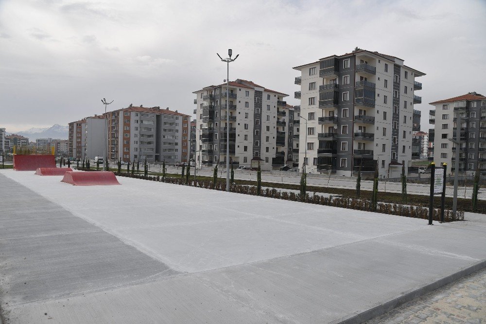 Isparta’da 7 Bin Metrekarelik Yeni Park Alanı