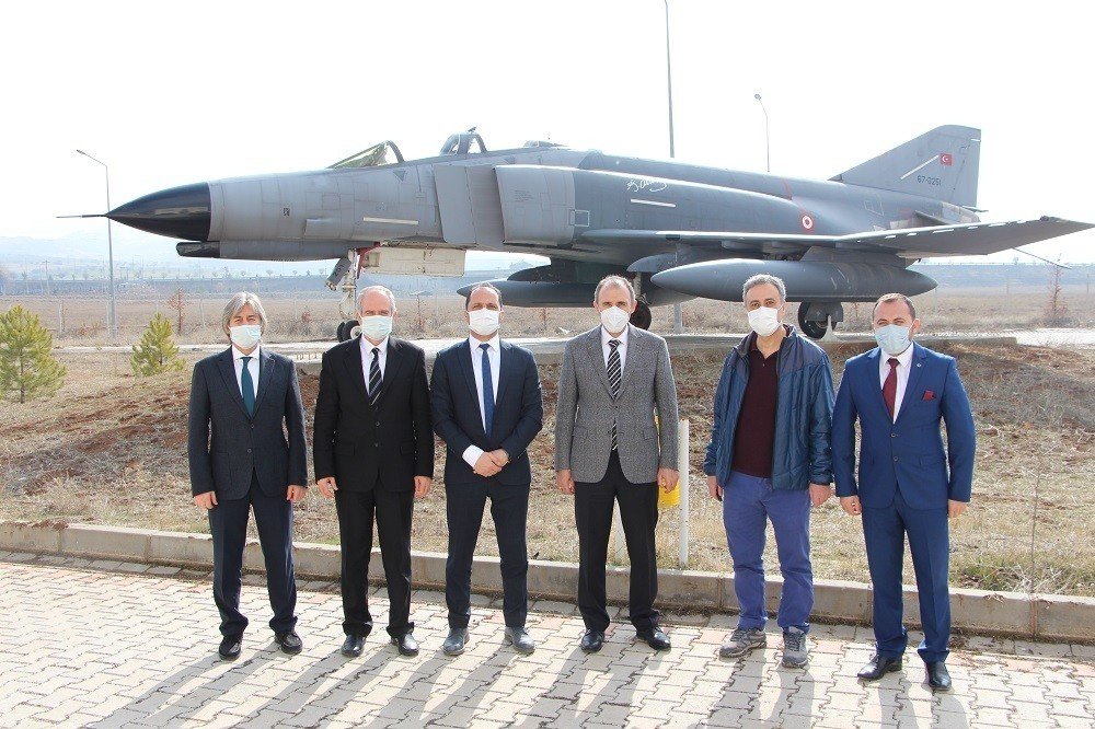 Fü Rektörü Göktaş, Fakülteleri İnceledi