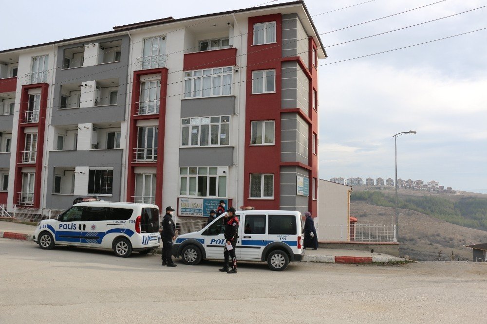 Binanın 4. Katından Düşen Şahıs Hayatını Kaybetti