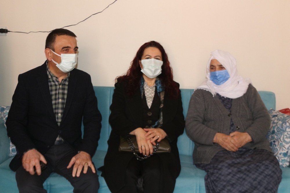 Siirt Valisi Hacıbektaşoğlu, Şehit Yakınları Ve Gazilerle Bir Araya Geldi