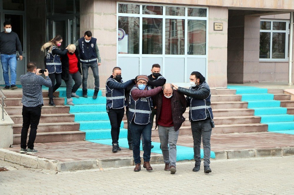 Yozgat’ta Gasp Olayına Karışan 3 Kişiden 1’i Tutuklandı