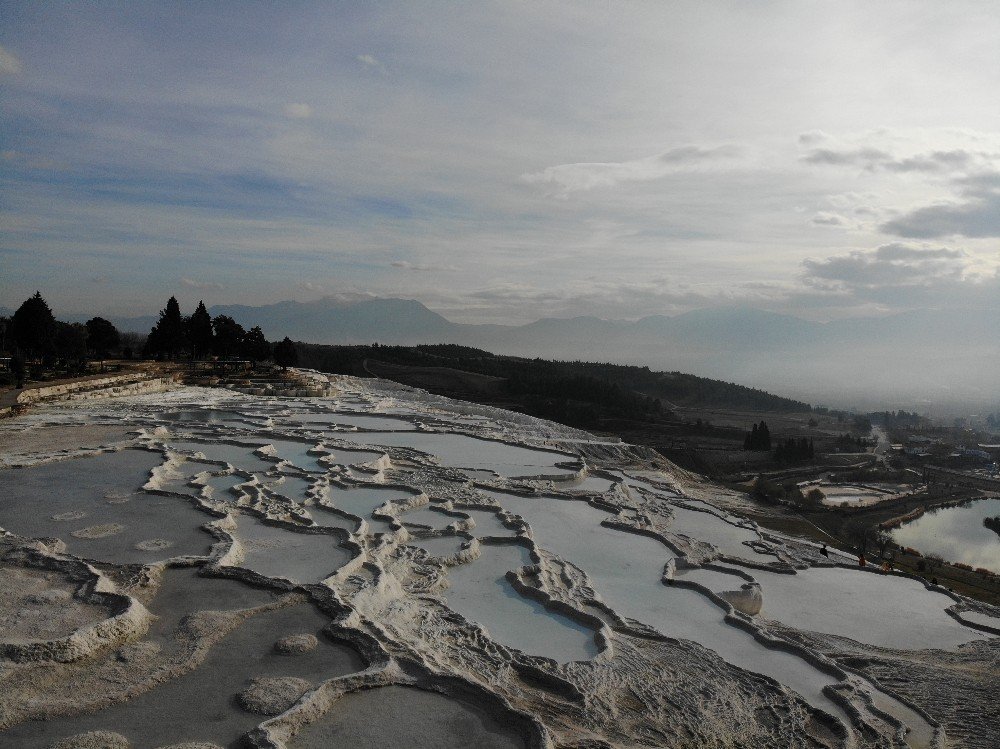Pamukkale’de Fiyat Artışı Yerli Turistleri Etkilemiyor