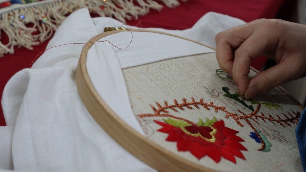 El Nakışı Kursuna Yoğun İlgi