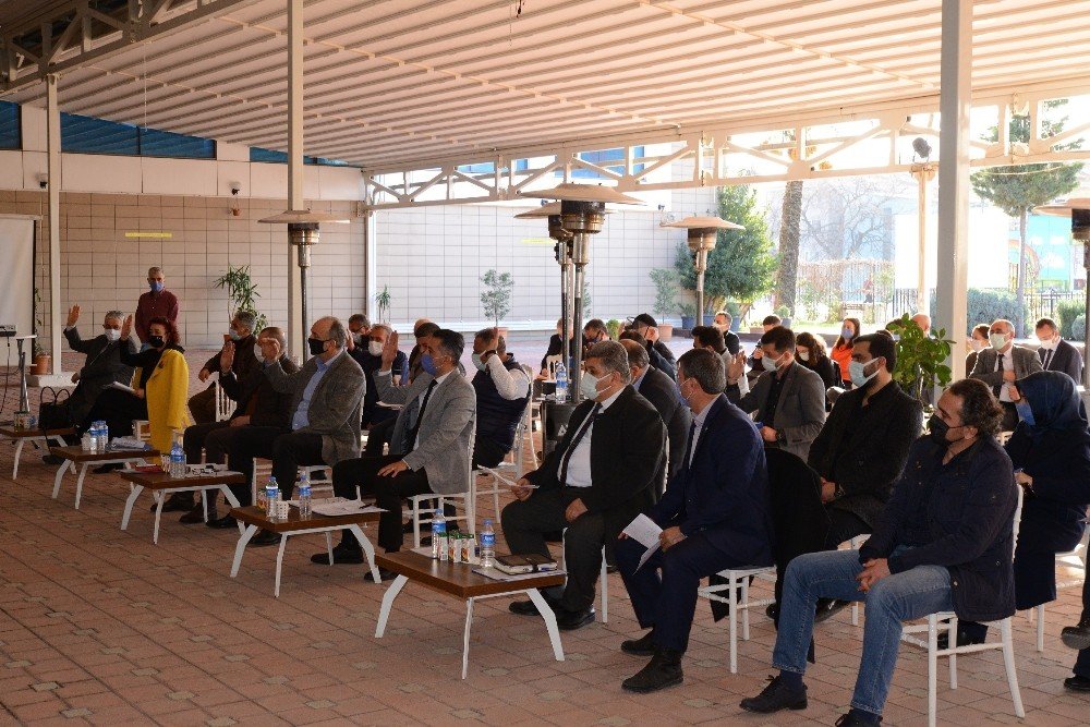 Belediye Meclisinde “ucuz Ekmek” Tartışması