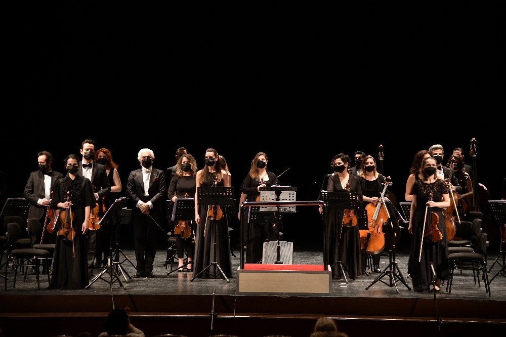 Orkestra Şefi Gürer Aykal, “gürültünüzü Bile Özledik”