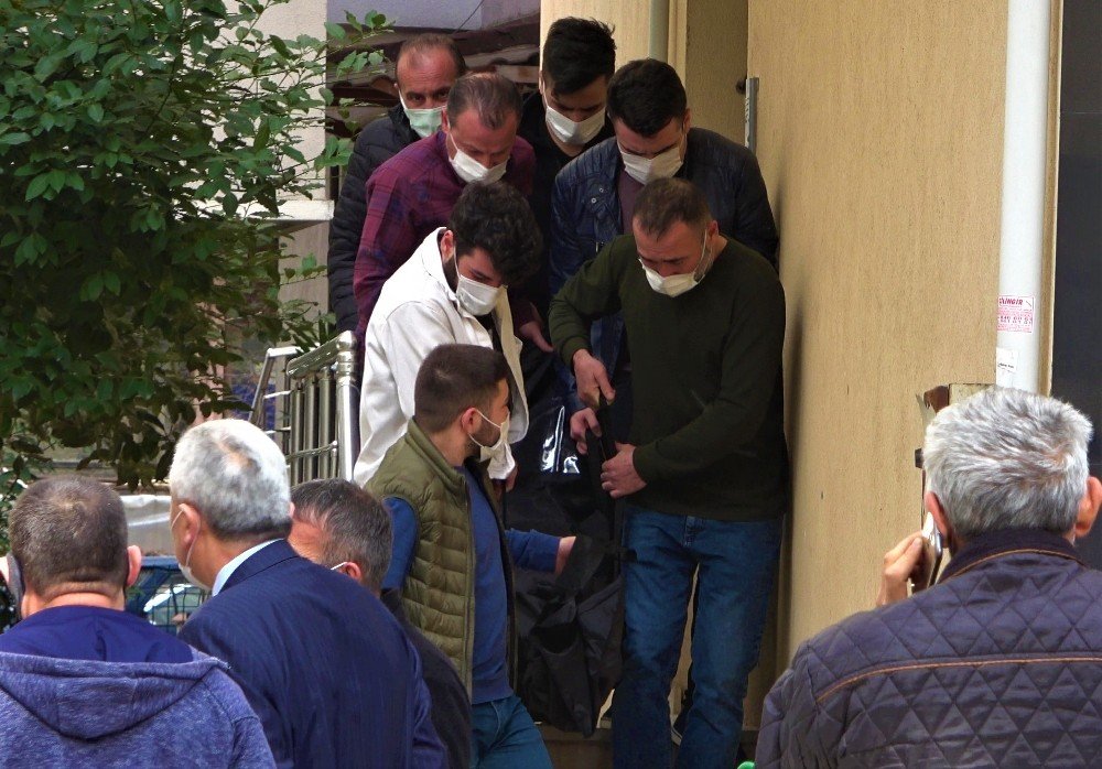 80 Yaşındaki Kadın Yalnız Yaşadığı Evinde Ölü Bulundu