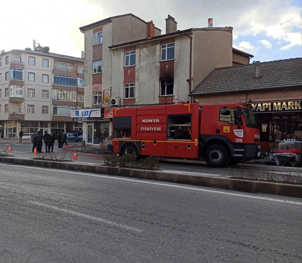 Konya’da Evde Çıkan Yangın Büyümeden Söndürüldü
