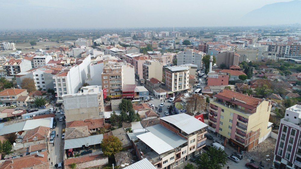 Muradiye Mahallesi Manisa’nın 5 İlçesinden Daha Büyük