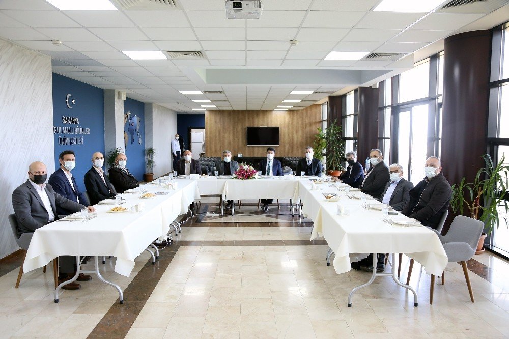 Subü Rektörü Sarıbıyık: "yabancı Öğrencilerin Yetkinliklerini Arttırmaya Çalışıyoruz"
