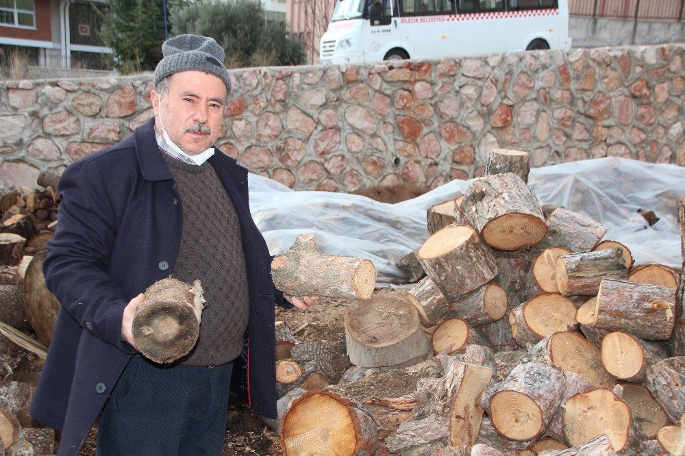 15 Yıldır Caminin Tüm İhtiyaçları Bu Şekilde Karşılanıyor