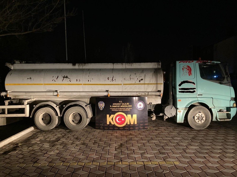 Aksaray’da 10 Ton 860 Kilo Kaçak Yağ Ele Geçirildi