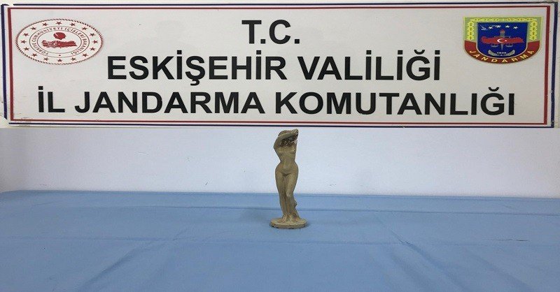 Roma Dönemine Ait Heykeli Satamadan Jandarmaya Yakalandılar