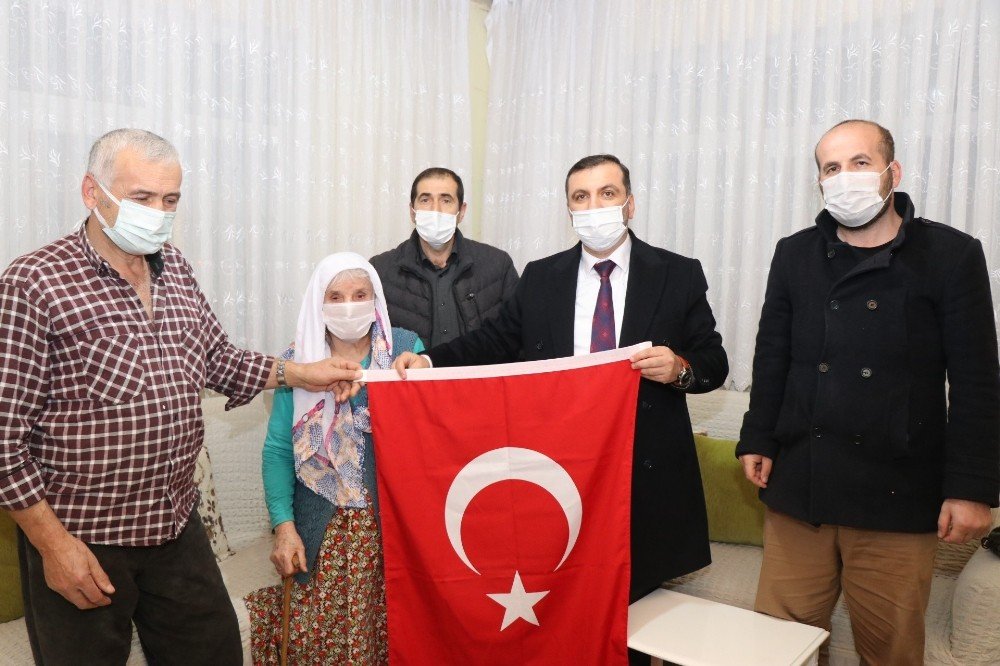 Şehit Annesi: "allah Devletimize Ve Milletimize Zeval Vermesin"