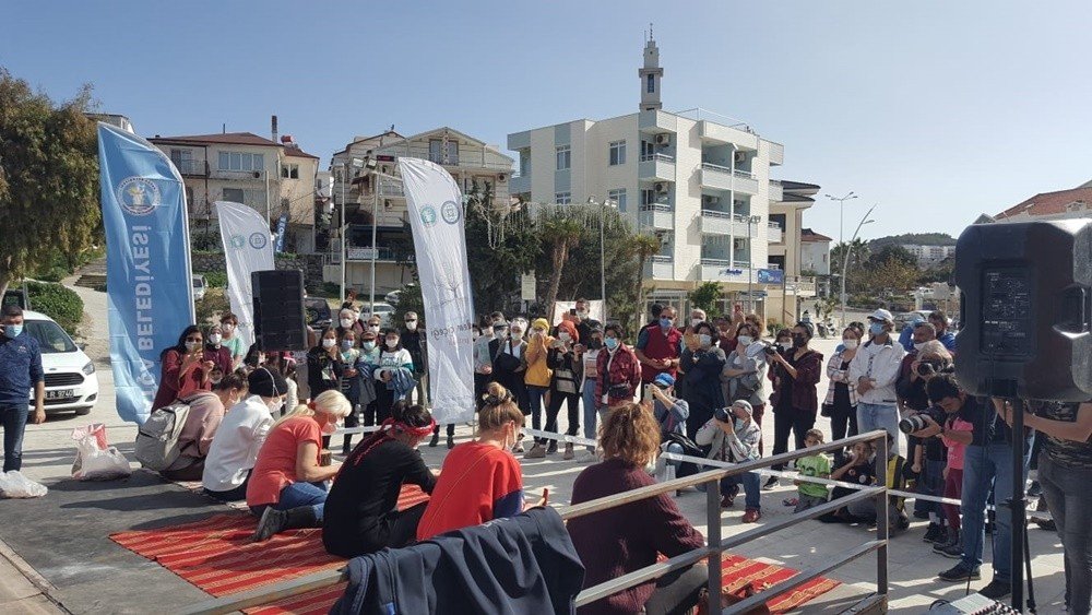 Datçalılar ’badem Çiçeği Festivali’ Kapsamında Birbirleri İle Yarıştı