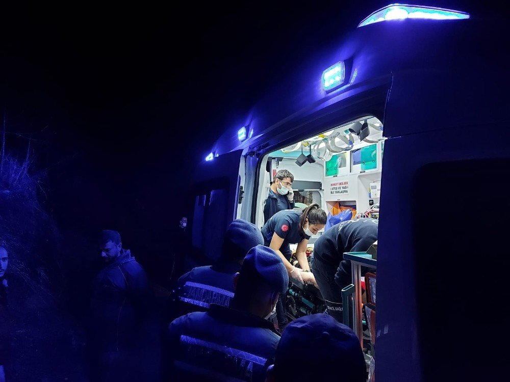 Irmağa Yuvarlanan 83 Yaşındaki Kadın Ağır Yaralandı