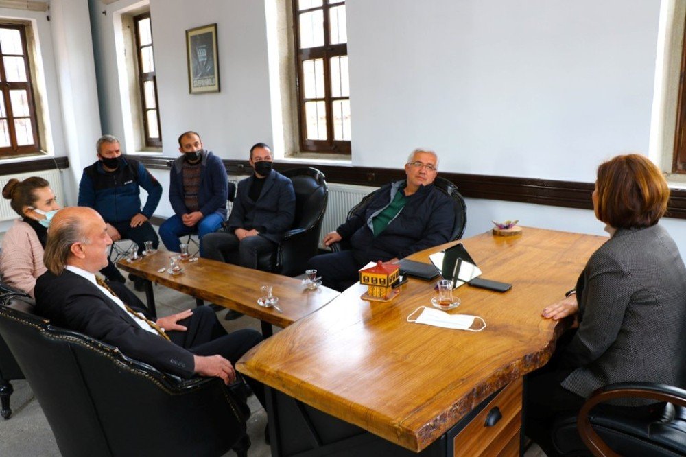 Başkan Köse Tarihi Çarşı Esnafı İle Bir Araya Geldi
