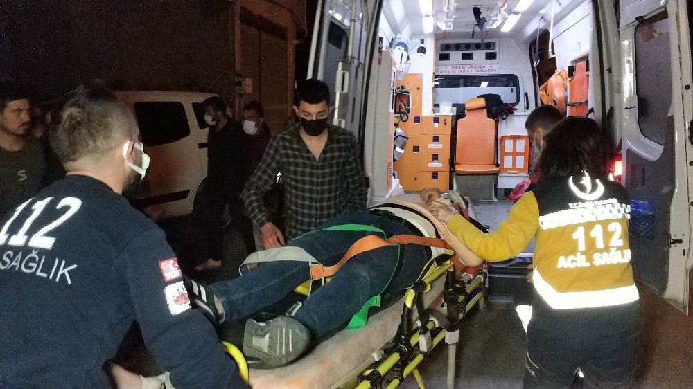 Samsun’da Yoldan Çıkan Araç Kaldırıma Çıktı: 1 Yaralı
