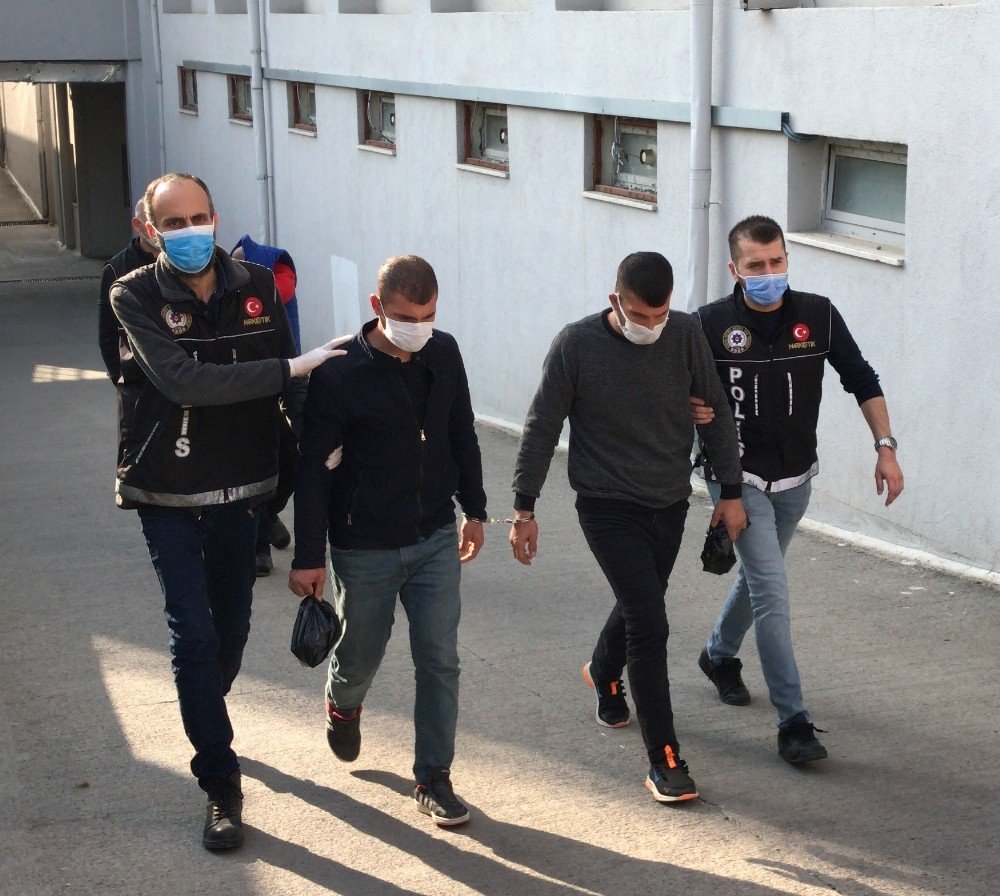 Adana’da Suçüstü Yakalanan Torbacılar Tutuklandı