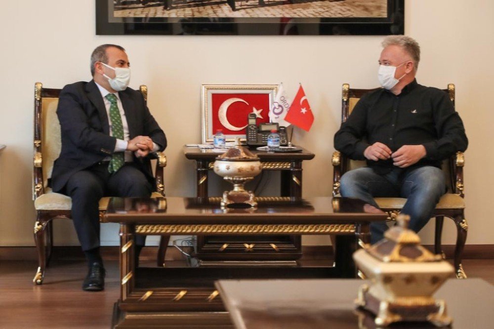 Vali’nin Okul Başarısı: 7 Ayda 38 Okul