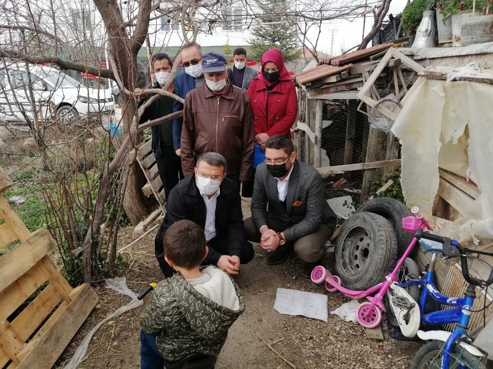 Kaymakam Cimşit Ve Başkan İ̇şlek’ten Evi Yanan Aliye Yardım Sözü