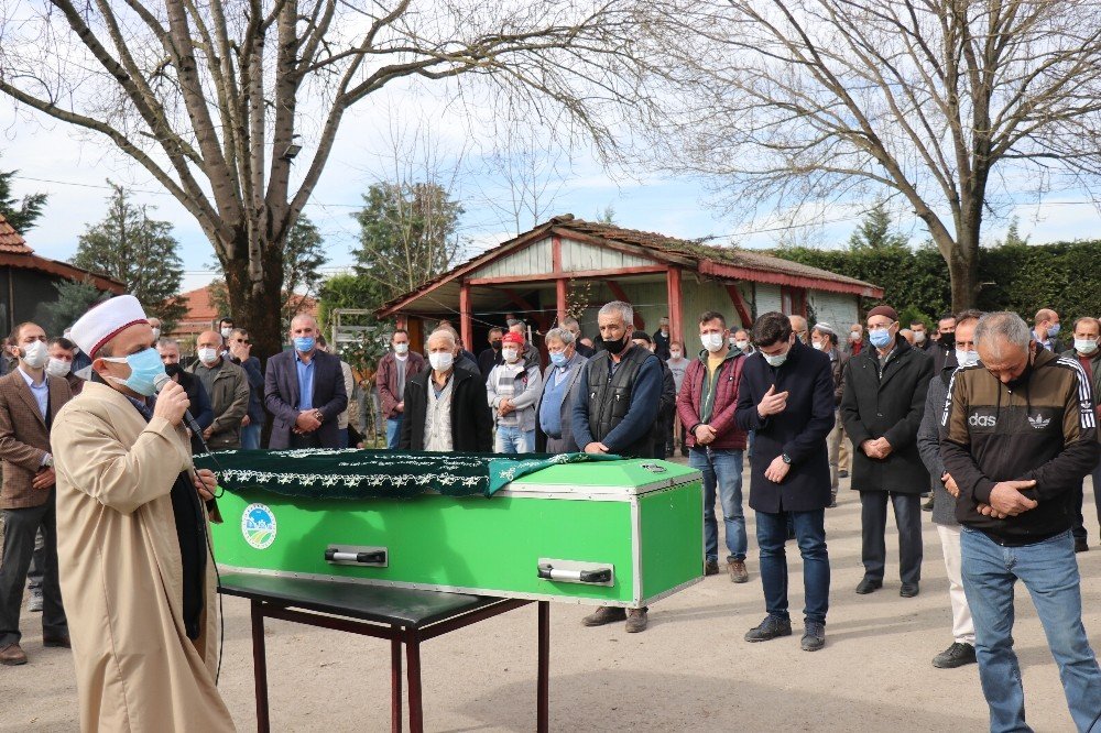 Kocaeli’de Ki Kazada Ölen Sürücü Sakarya’da Toprağa Verildi