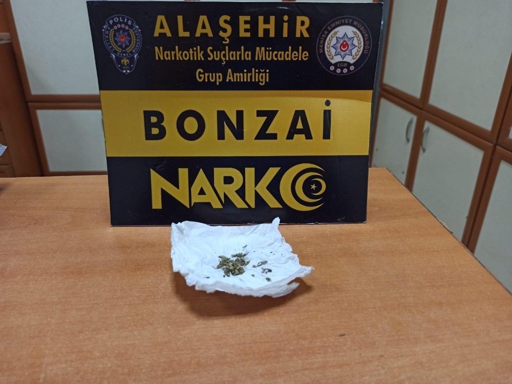 Kısıtlamada Uyuşturucu Maddelerle Yakalandılar