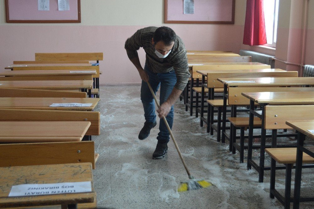 Ağrı’da Köy Okulları Yüz Yüze Eğitime Hazır