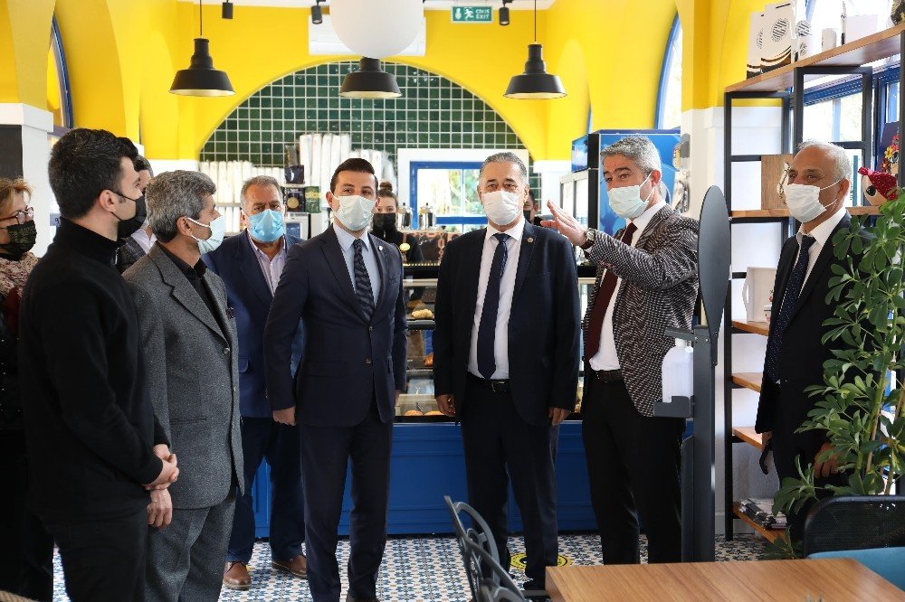 Başkan Oktay; "restoranlar ’güvenli Sertifika’ İle Açılabilir"