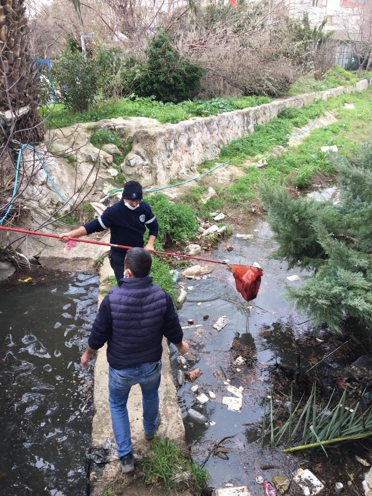Erdek’te Dere Yatağı Temizlendi